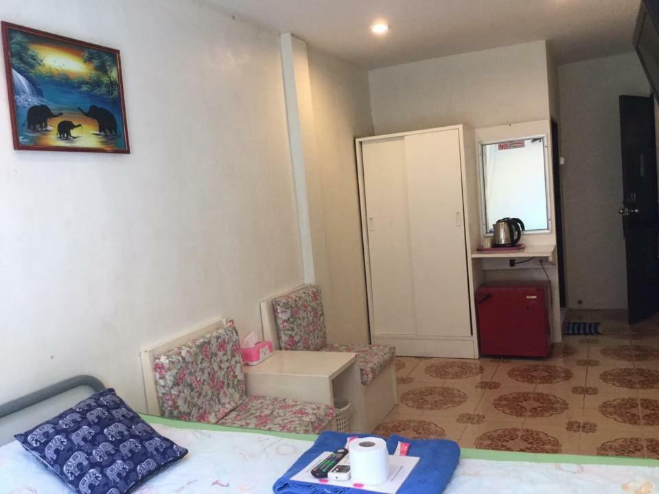 Miggy Guest House (Adults Only) Bangkok Eksteriør bilde